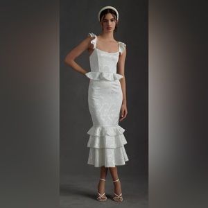 V. Chapman Violet Corset Ruffled Tiered Hem Midi Dress, Ivory, Size 6.